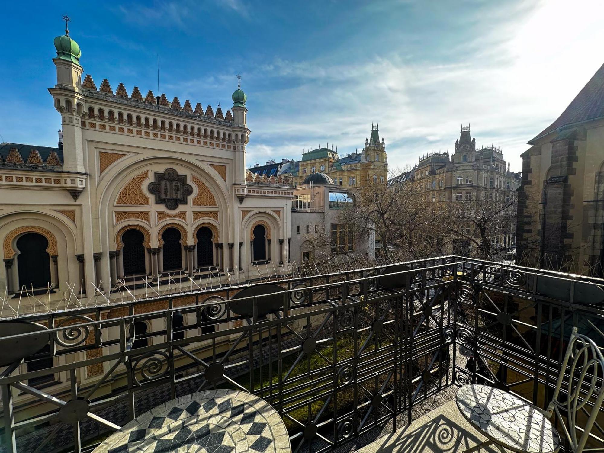 Gold Art Apartments, Prague