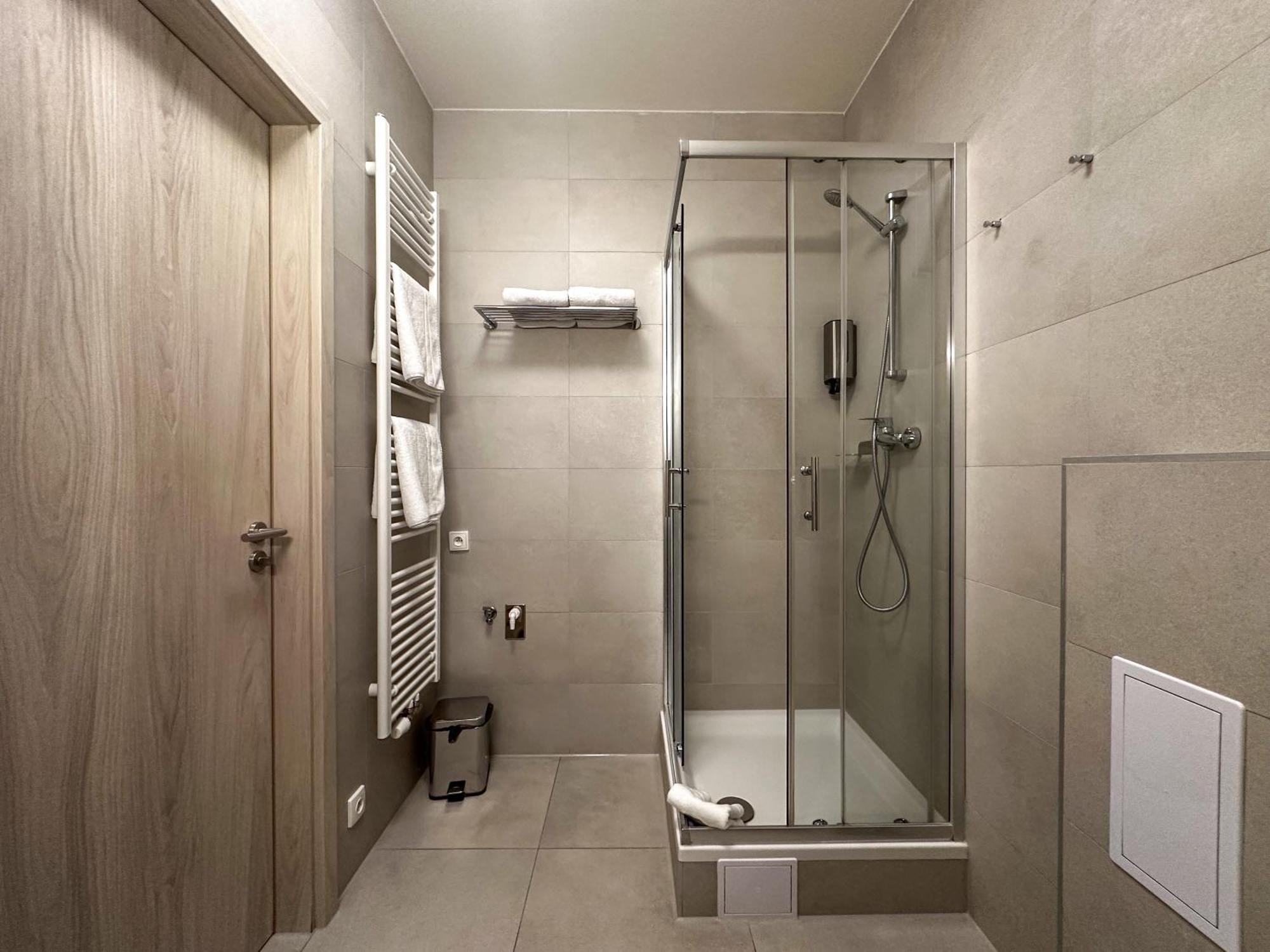 Gold Art Apartments — Photos 1
